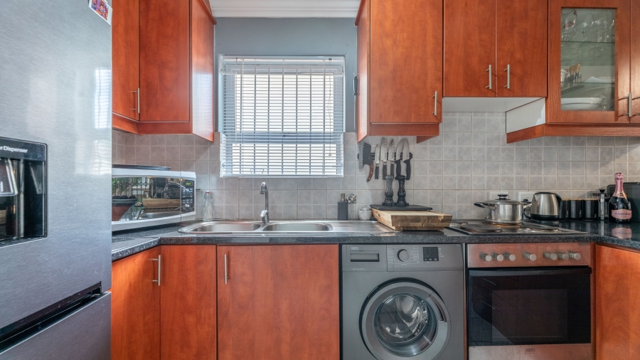 2 Bedroom Property for Sale in Parklands Western Cape